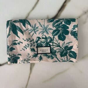 Gucci Green Floral Soft Eyeglass Case Pouch Satin Interior